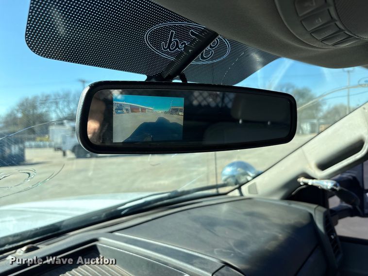 image for item EA7822 2017 Ford F550 Super Duty bucket truck