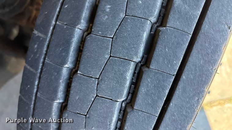 image for item EA7822 2017 Ford F550 Super Duty bucket truck