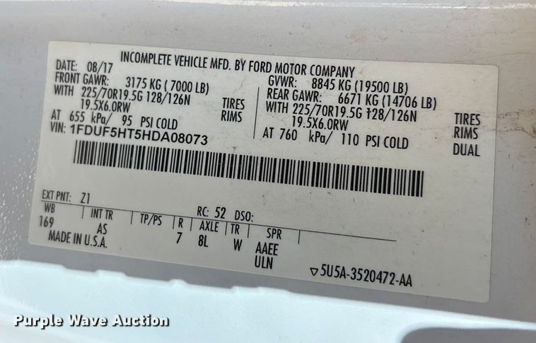 image for item EA7822 2017 Ford F550 Super Duty bucket truck