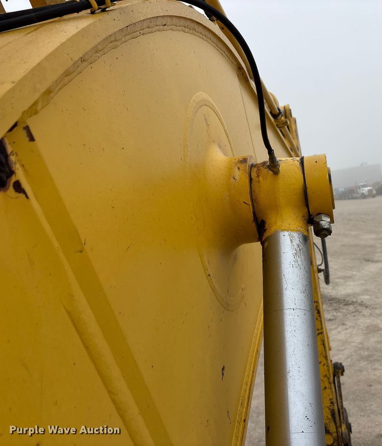 image for item EA7850 2018 Komatsu PC360LC-11 excavator