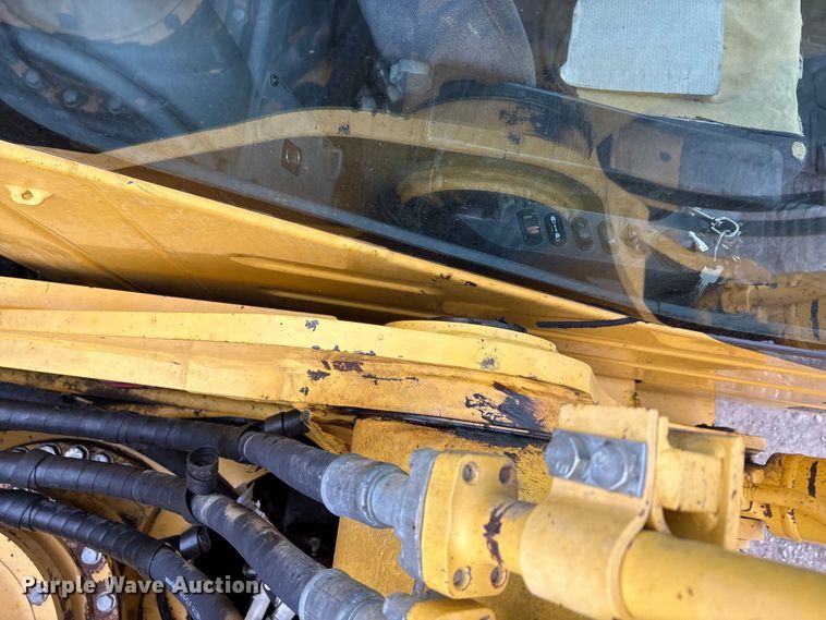 image for item EA7850 2018 Komatsu PC360LC-11 excavator