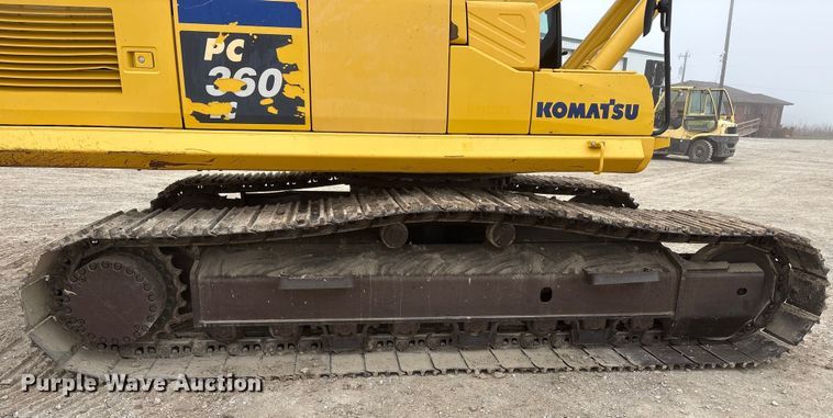 image for item EA7850 2018 Komatsu PC360LC-11 excavator