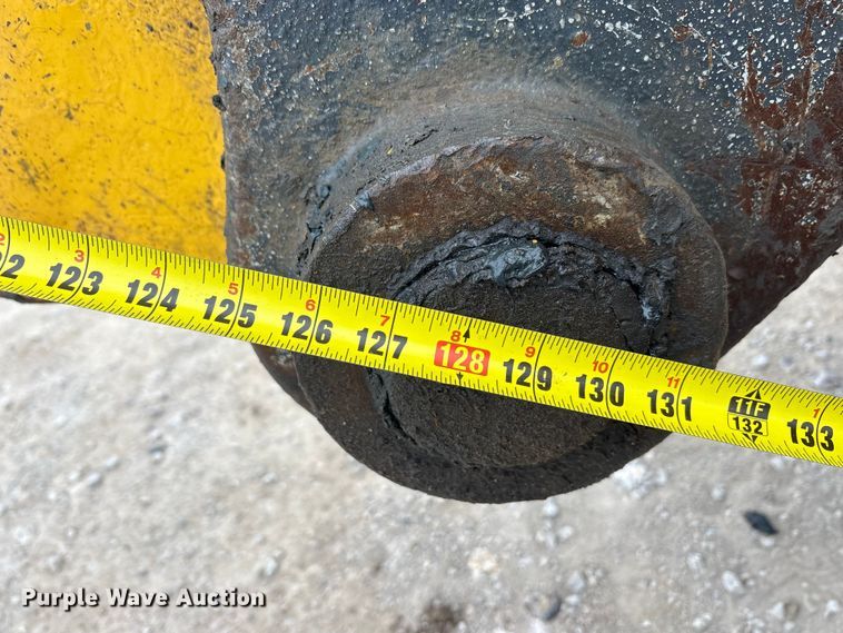 image for item EA7851 2017 Komatsu PC490LC-11 excavator