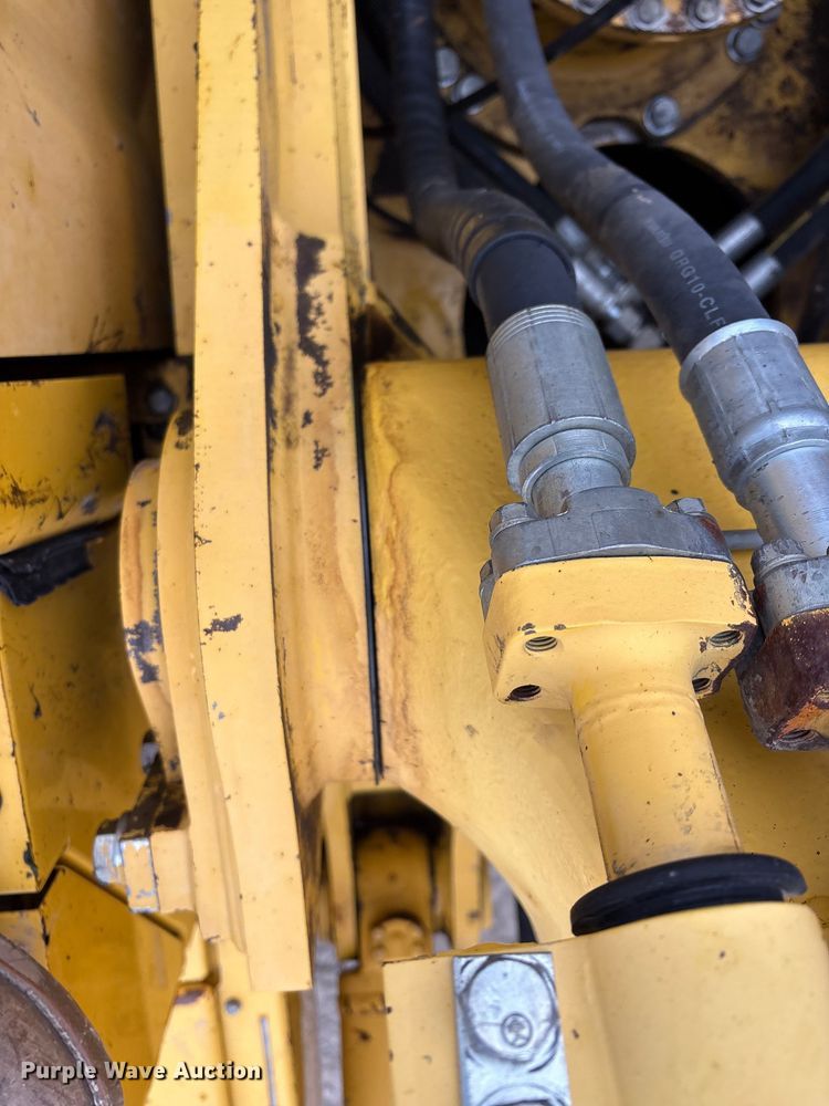 image for item EA7851 2017 Komatsu PC490LC-11 excavator