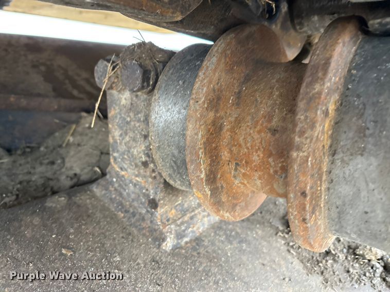 image for item EA7851 2017 Komatsu PC490LC-11 excavator