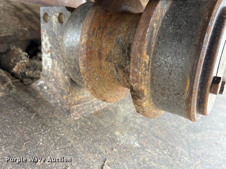 image for item EA7851 2017 Komatsu PC490LC-11 excavator