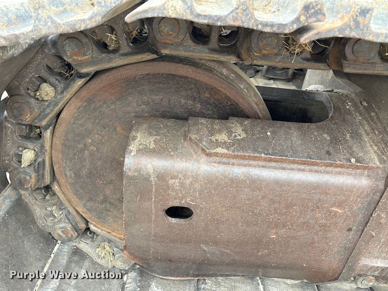 image for item EA7851 2017 Komatsu PC490LC-11 excavator