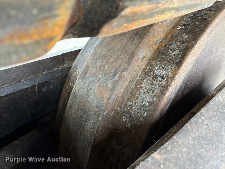 image for item EA7851 2017 Komatsu PC490LC-11 excavator