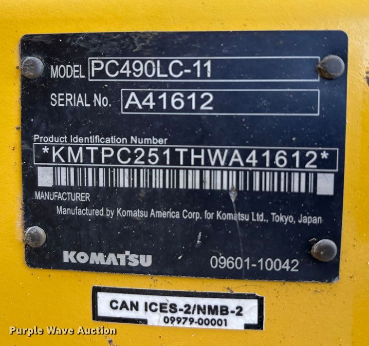 image for item EA7851 2017 Komatsu PC490LC-11 excavator