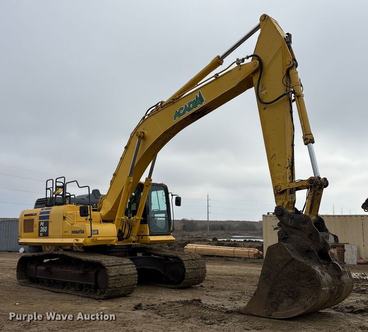 image for item EA7853 2018 Komatsu PC360LC-11 excavator