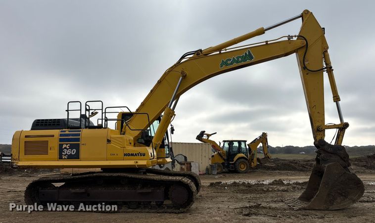 image for item EA7853 2018 Komatsu PC360LC-11 excavator