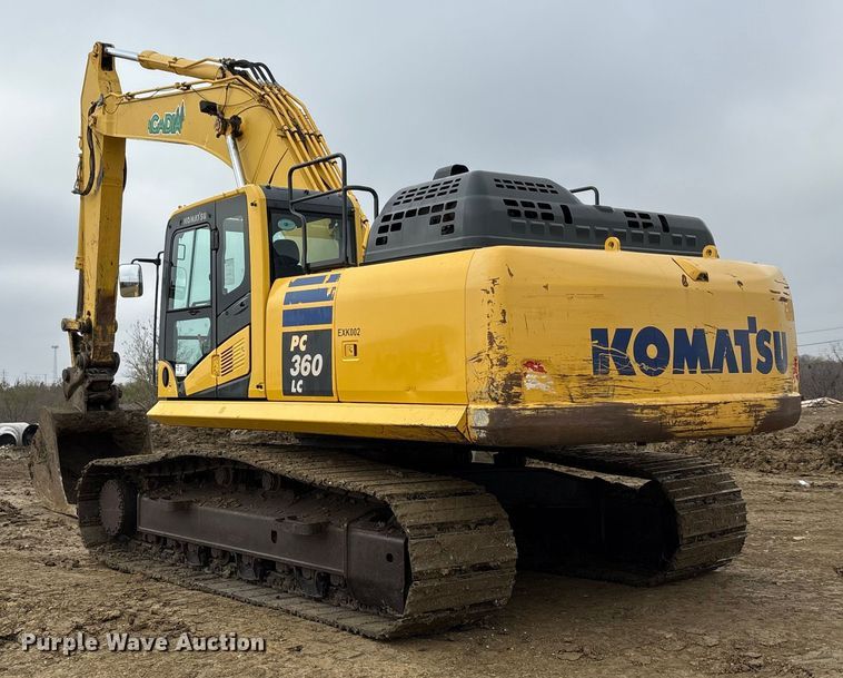 image for item EA7853 2018 Komatsu PC360LC-11 excavator