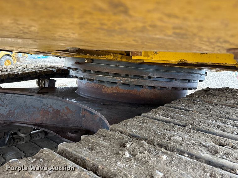 image for item EA7853 2018 Komatsu PC360LC-11 excavator