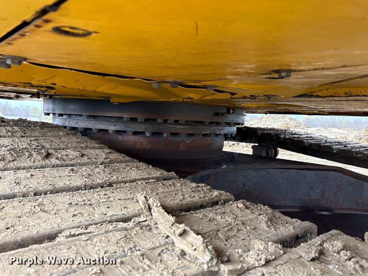 image for item EA7853 2018 Komatsu PC360LC-11 excavator