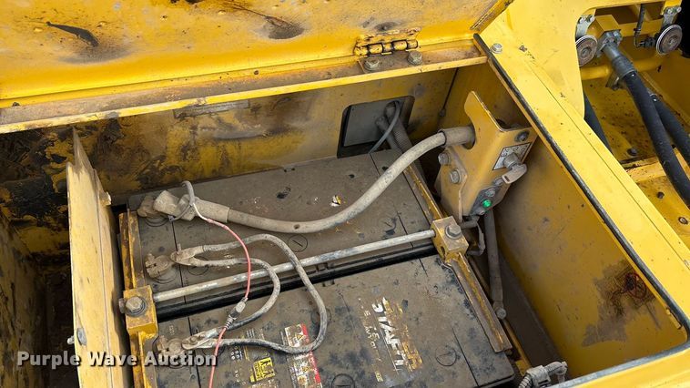 image for item EA7853 2018 Komatsu PC360LC-11 excavator