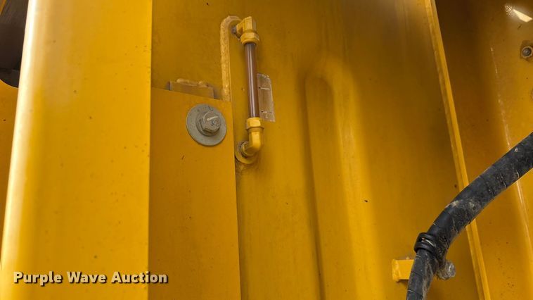 image for item EA7853 2018 Komatsu PC360LC-11 excavator