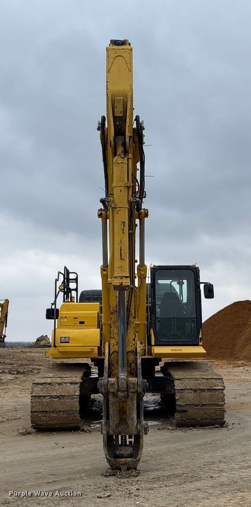 image for item EA7854 2019 Komatsu PC360LC-11 excavator