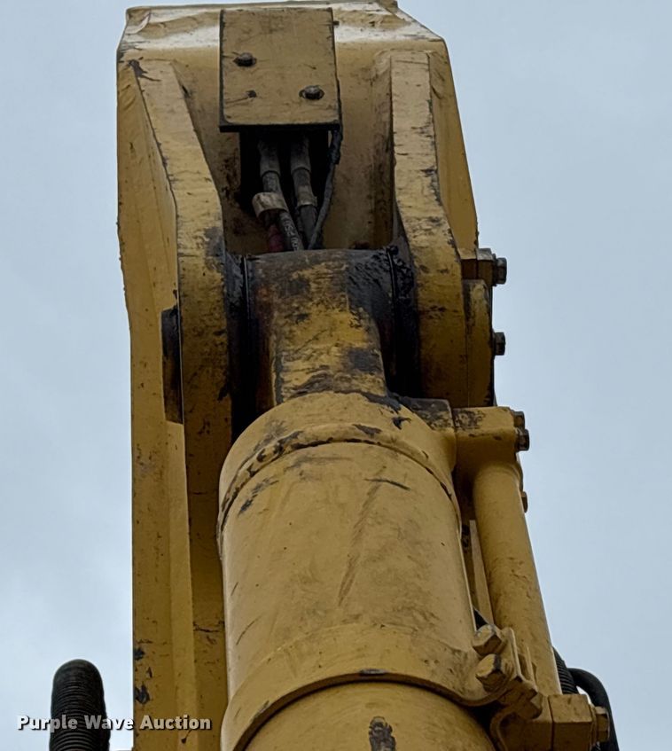 image for item EA7854 2019 Komatsu PC360LC-11 excavator