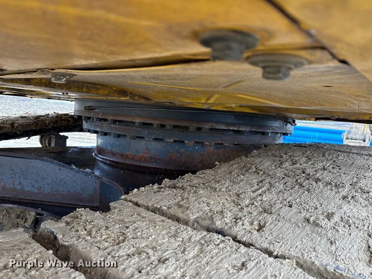 image for item EA7854 2019 Komatsu PC360LC-11 excavator