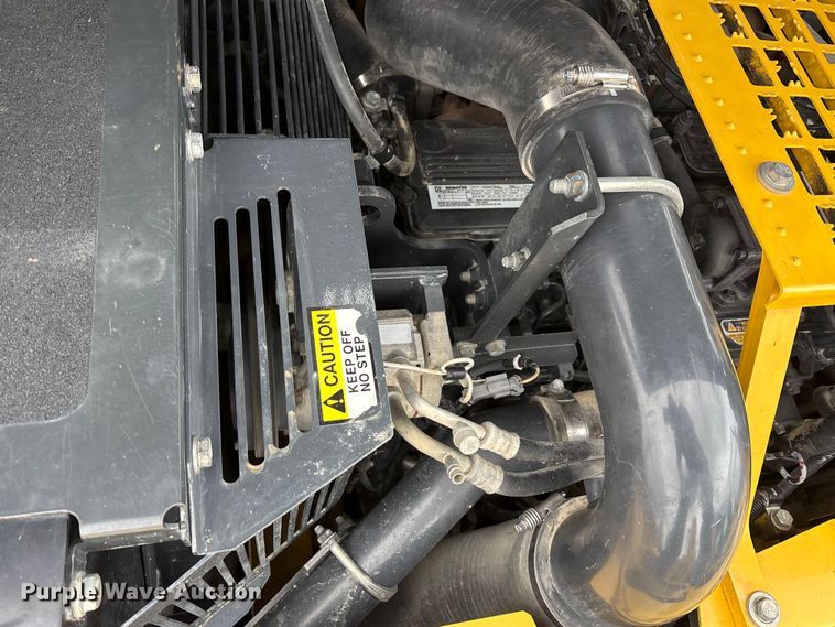 image for item EA7854 2019 Komatsu PC360LC-11 excavator