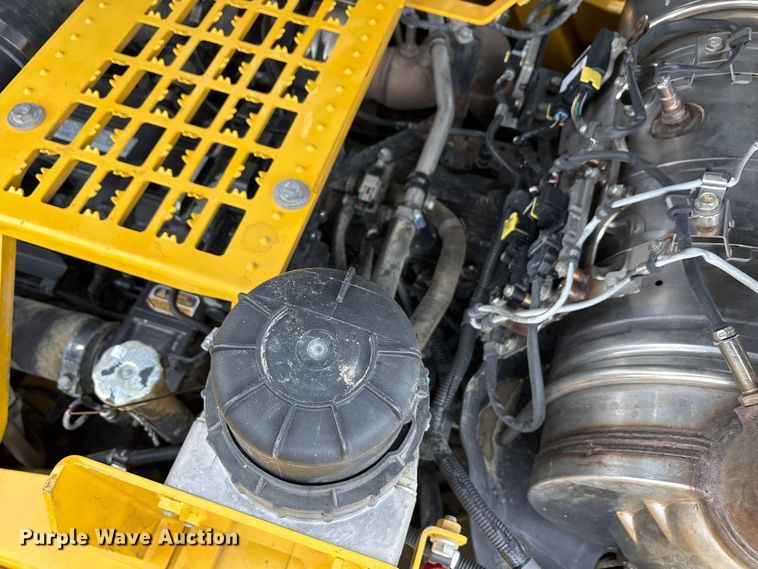 image for item EA7854 2019 Komatsu PC360LC-11 excavator