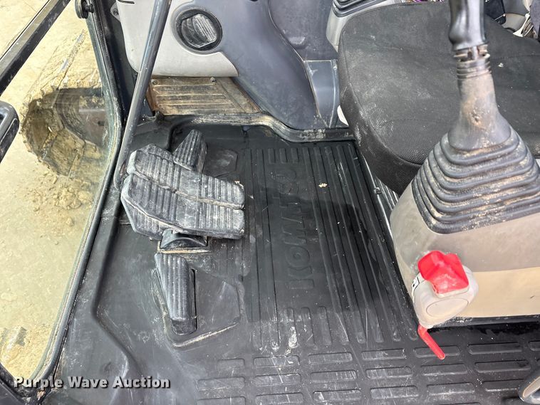 image for item EA7854 2019 Komatsu PC360LC-11 excavator