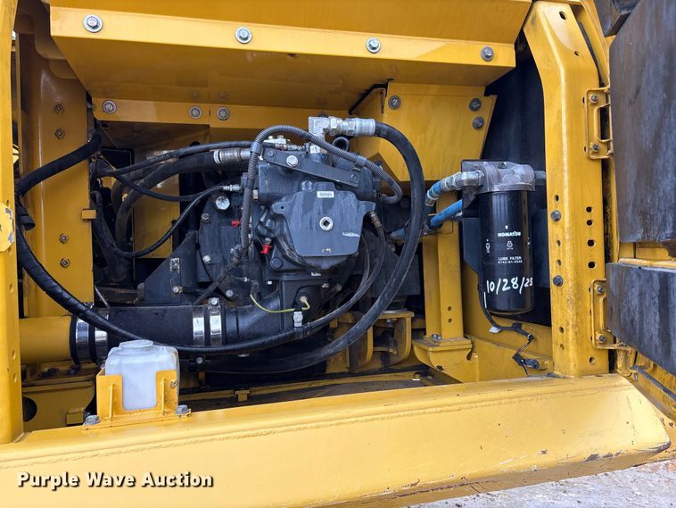 image for item EA7854 2019 Komatsu PC360LC-11 excavator