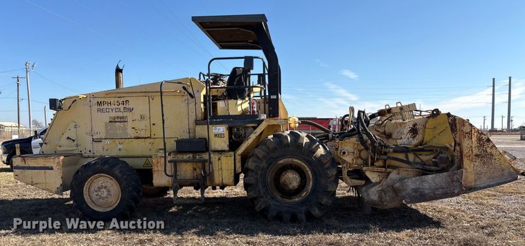 image for item EA7861 2005 Bomag MPH454R soil stabilizer / reclaimer