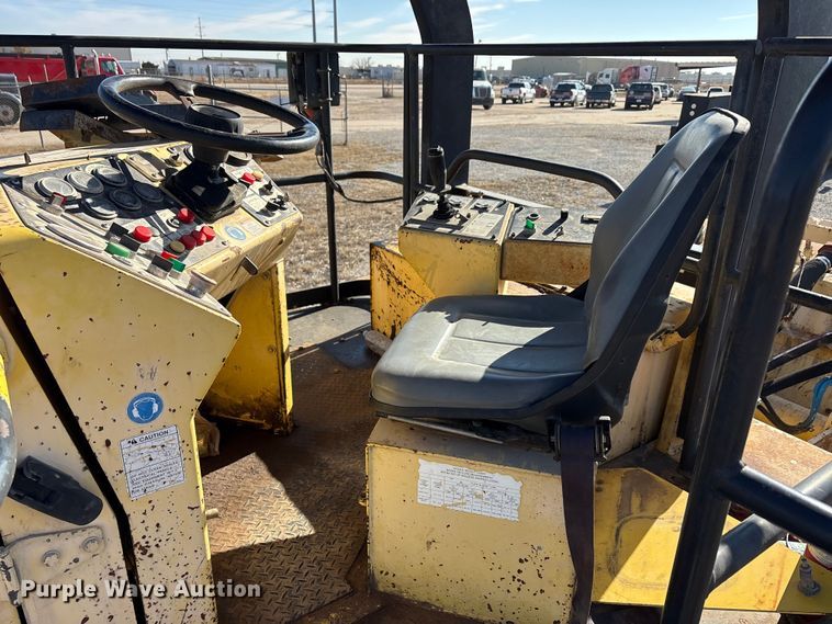 image for item EA7861 2005 Bomag MPH454R soil stabilizer / reclaimer