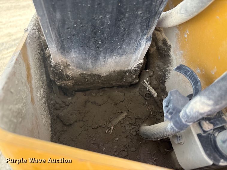 image for item EA7867 2018 Caterpillar 262D skid steer loader