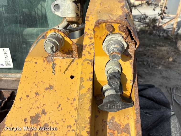 image for item EA7867 2018 Caterpillar 262D skid steer loader