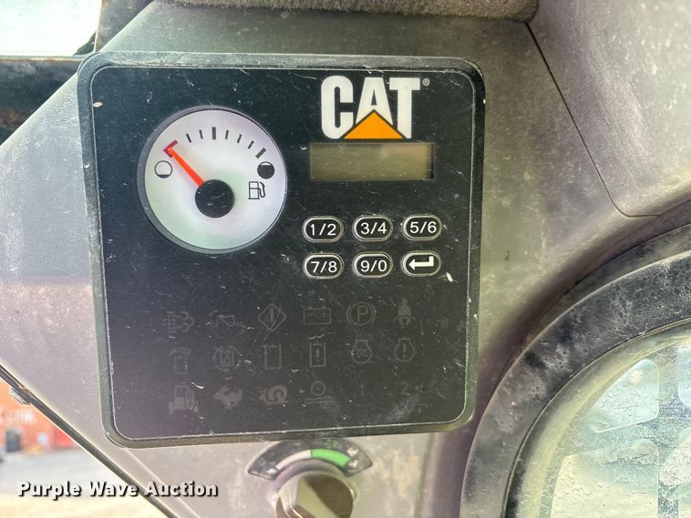 image for item EA7867 2018 Caterpillar 262D skid steer loader
