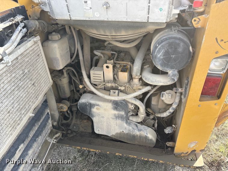 image for item EA7867 2018 Caterpillar 262D skid steer loader