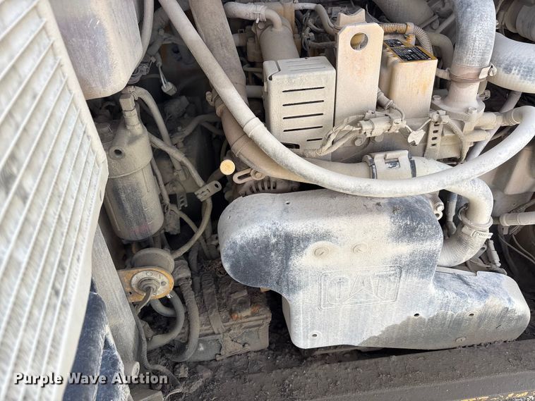 image for item EA7867 2018 Caterpillar 262D skid steer loader