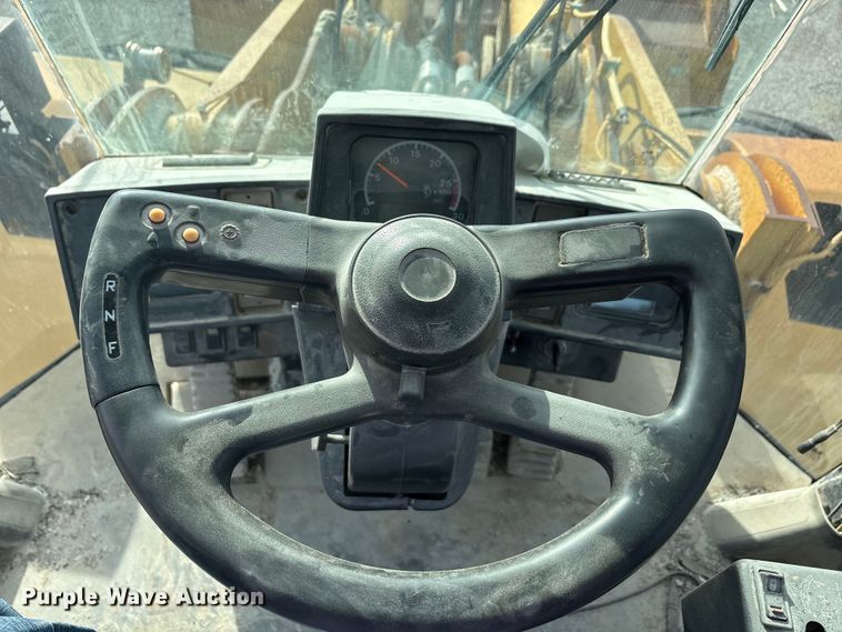 image for item EA7868 2000 Caterpillar 980G wheel loader