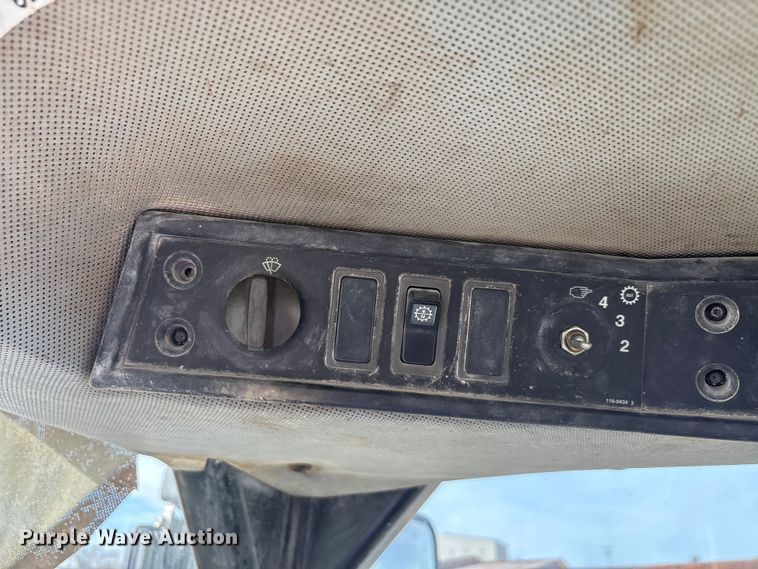 image for item EA7868 2000 Caterpillar 980G wheel loader