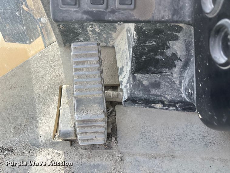 image for item EA7868 2000 Caterpillar 980G wheel loader