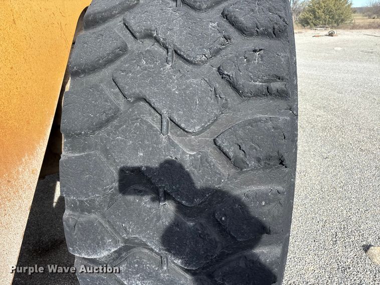 image for item EA7868 2000 Caterpillar 980G wheel loader