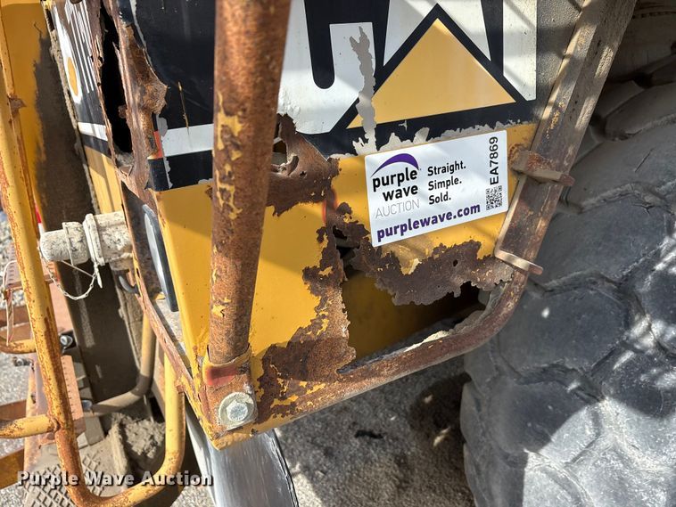 image for item EA7869 1997 Caterpillar 775D haul truck