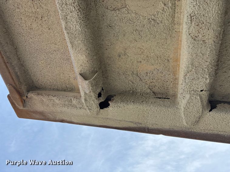 image for item EA7869 1997 Caterpillar 775D haul truck