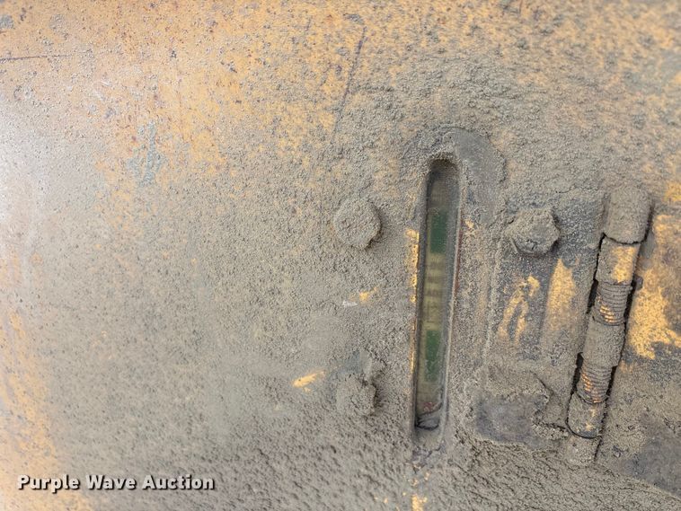 image for item EA7869 1997 Caterpillar 775D haul truck