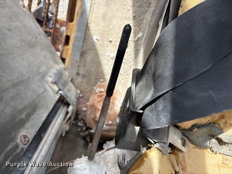 image for item EA7869 1997 Caterpillar 775D haul truck