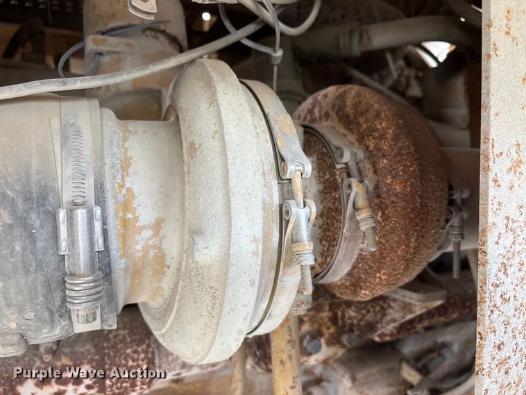 image for item EA7869 1997 Caterpillar 775D haul truck