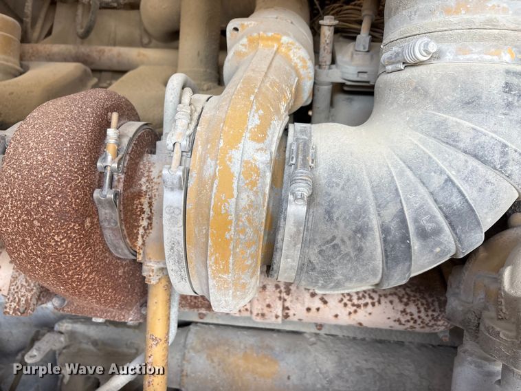 image for item EA7869 1997 Caterpillar 775D haul truck