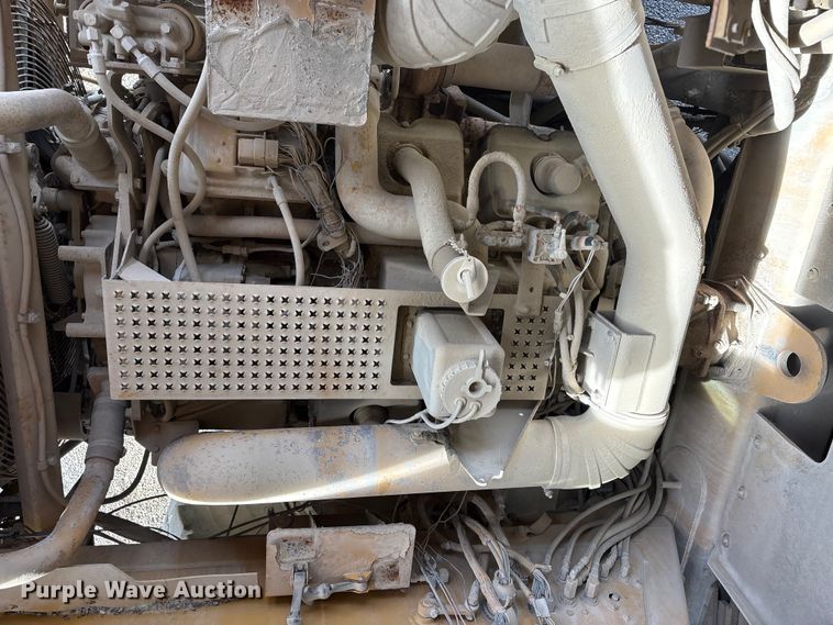 image for item EA7869 1997 Caterpillar 775D haul truck