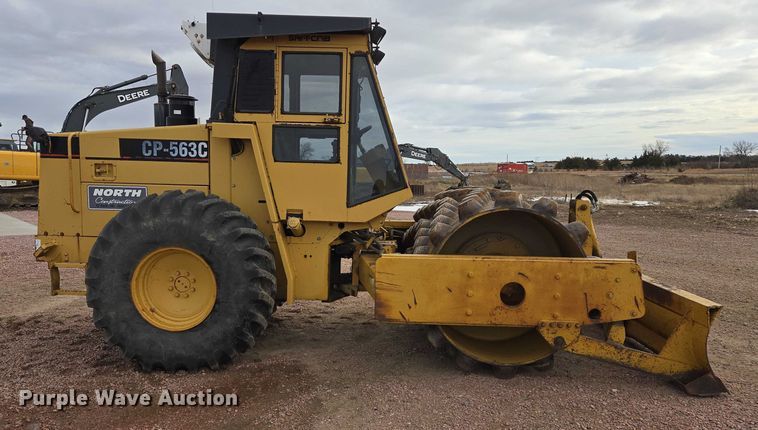 image for item EB1190 1996 Caterpillar CP-563C single drum vibratory roller