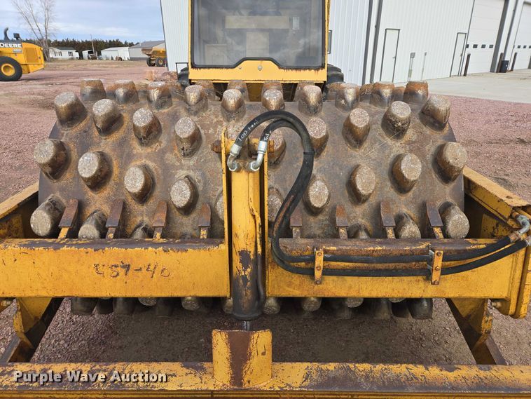 image for item EB1190 1996 Caterpillar CP-563C single drum vibratory roller