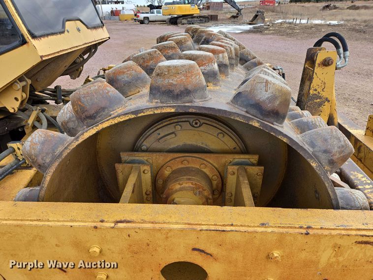 image for item EB1190 1996 Caterpillar CP-563C single drum vibratory roller