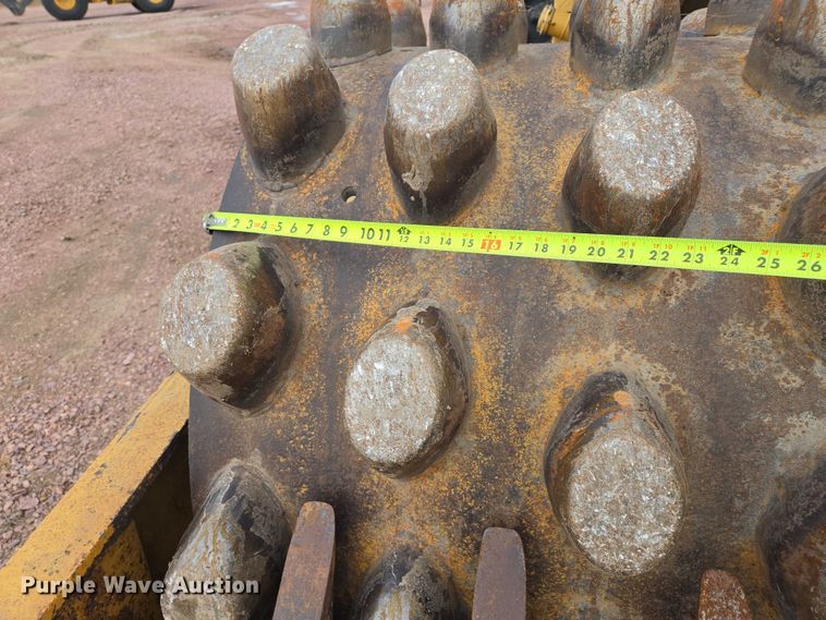 image for item EB1190 1996 Caterpillar CP-563C single drum vibratory roller