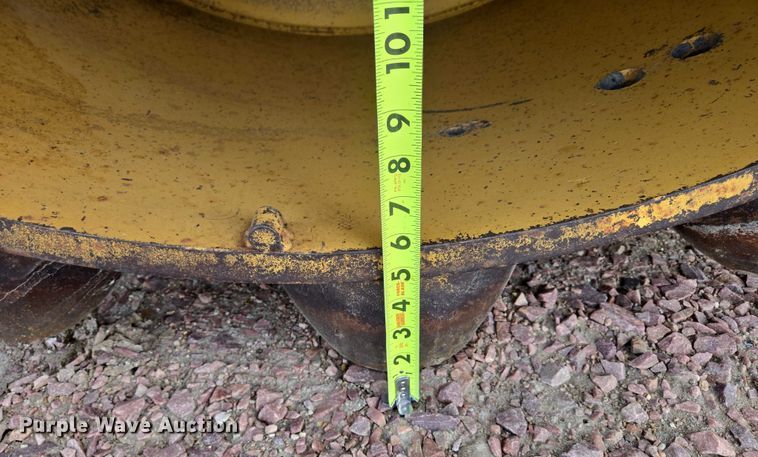 image for item EB1190 1996 Caterpillar CP-563C single drum vibratory roller